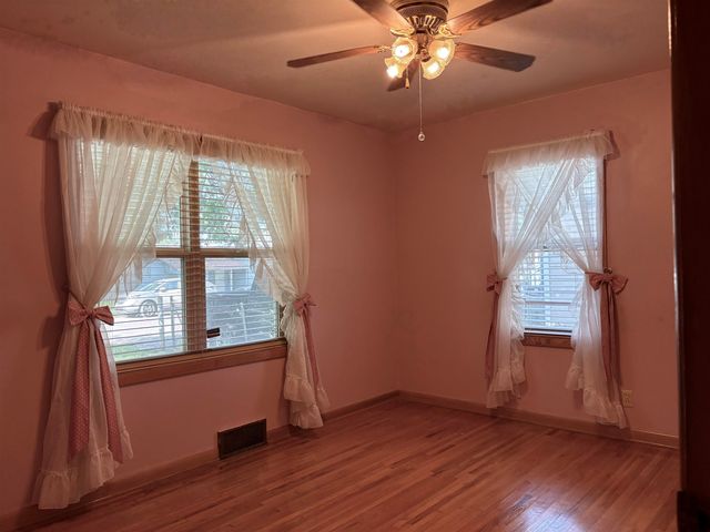 1217 W Stillwell, Wichita, KS 67213