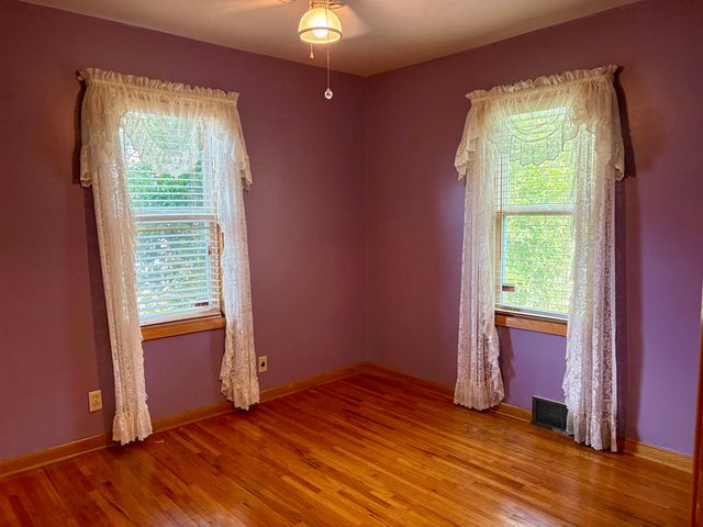 1217 W Stillwell, Wichita, KS 67213