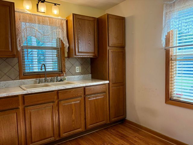 1217 W Stillwell, Wichita, KS 67213