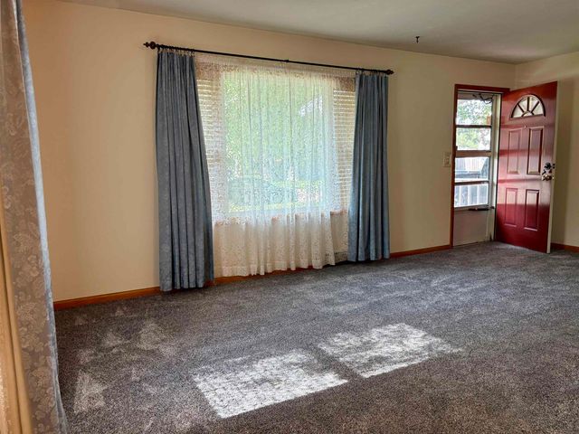 1217 W Stillwell, Wichita, KS 67213