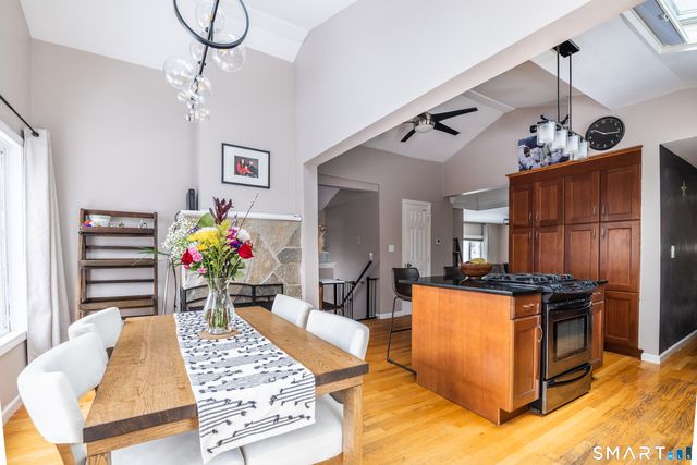 51 Evergreen Avenue, Hamden, CT 06518