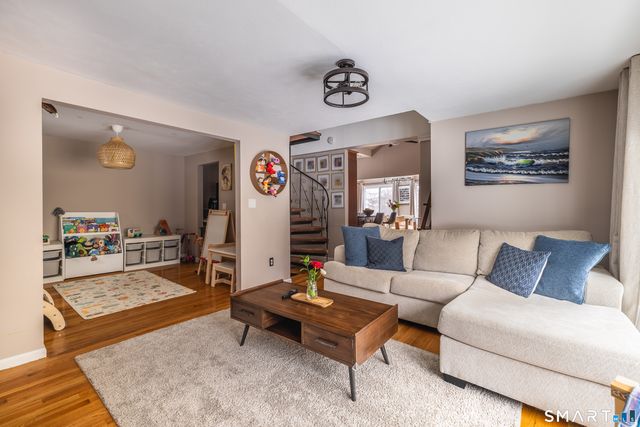 51 Evergreen Avenue, Hamden, CT 06518