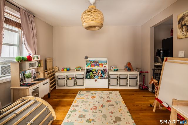 51 Evergreen Avenue, Hamden, CT 06518