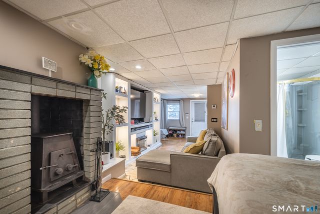 51 Evergreen Avenue, Hamden, CT 06518