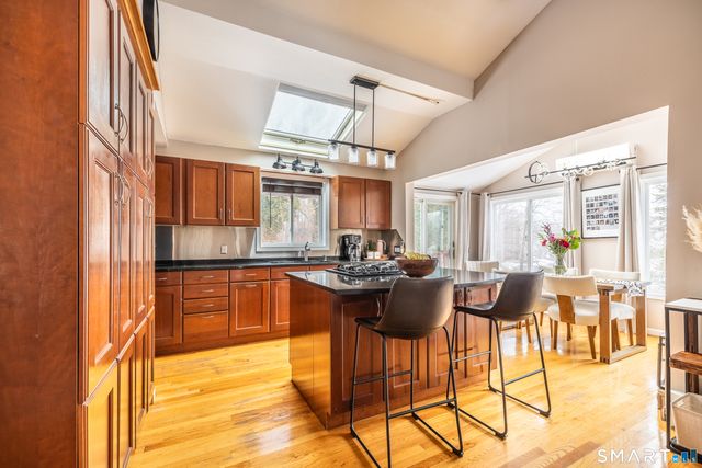 51 Evergreen Avenue, Hamden, CT 06518