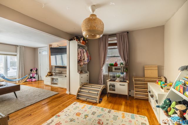 51 Evergreen Avenue, Hamden, CT 06518