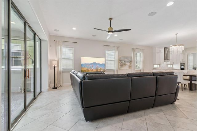 10387 MACDUFF DRIVE, Orlando, FL 32832