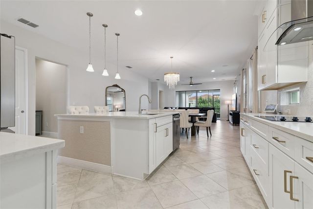 10387 MACDUFF DRIVE, Orlando, FL 32832