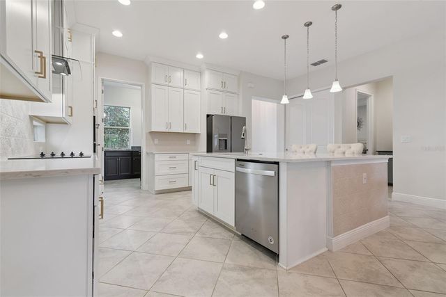 10387 MACDUFF DRIVE, Orlando, FL 32832