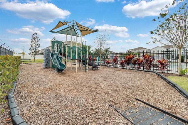 10387 MACDUFF DRIVE, Orlando, FL 32832