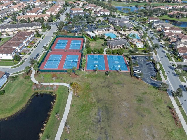 10387 MACDUFF DRIVE, Orlando, FL 32832