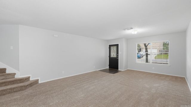 214 HALLIE CV, San Antonio, TX 78227