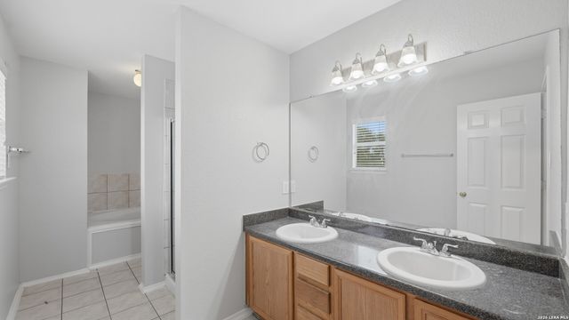 214 HALLIE CV, San Antonio, TX 78227