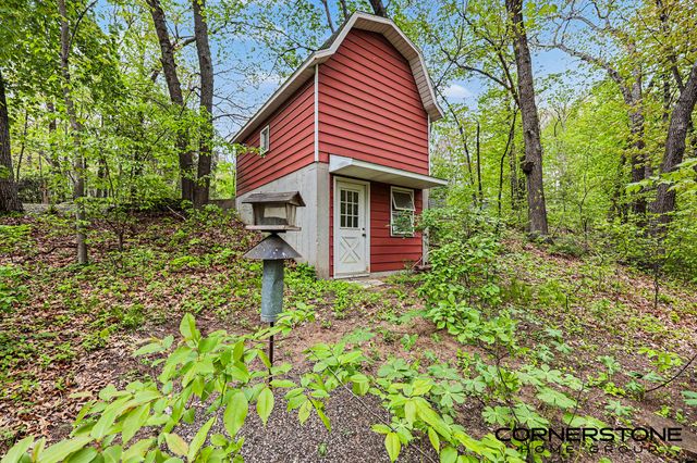 2070 Timberview Drive Ne, Plainfield Twp, MI 49525