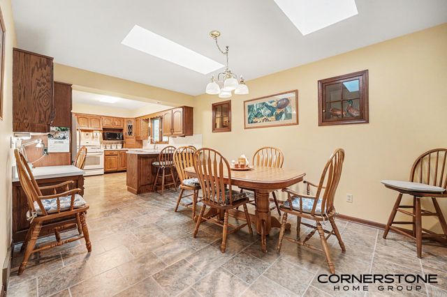 2070 Timberview Drive Ne, Plainfield Twp, MI 49525