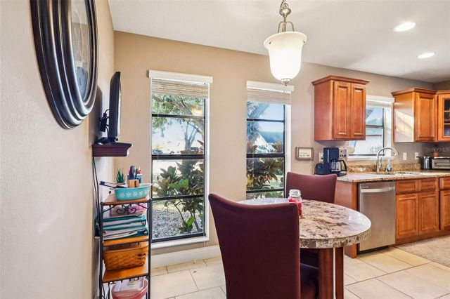 1902 INDIAN TRAILS COURT, Lakeland, FL 33813