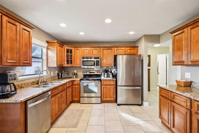 1902 INDIAN TRAILS COURT, Lakeland, FL 33813