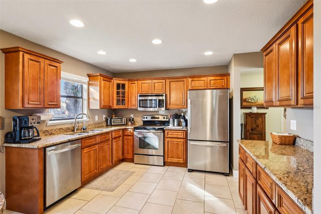 1902 INDIAN TRAILS COURT, Lakeland, FL 33813