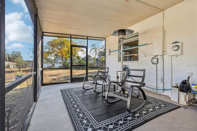 1902 INDIAN TRAILS COURT, Lakeland, FL 33813