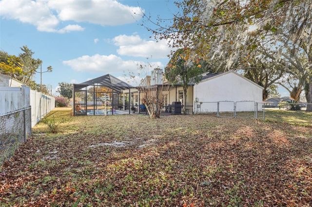 1902 INDIAN TRAILS COURT, Lakeland, FL 33813