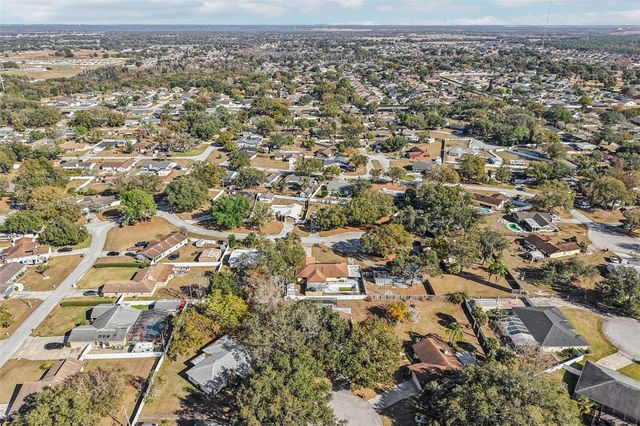 1902 INDIAN TRAILS COURT, Lakeland, FL 33813