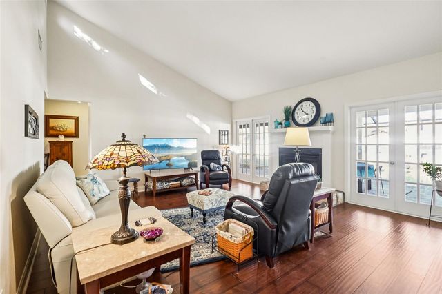 1902 INDIAN TRAILS COURT, Lakeland, FL 33813