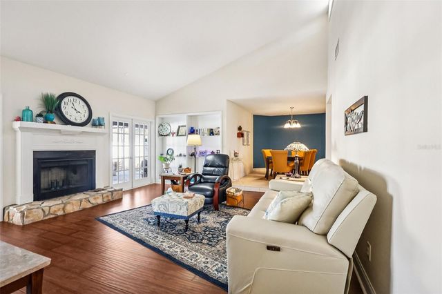 1902 INDIAN TRAILS COURT, Lakeland, FL 33813