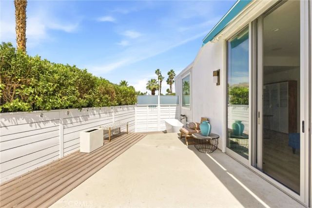 138 Hiawatha, Palm Springs, CA 92264