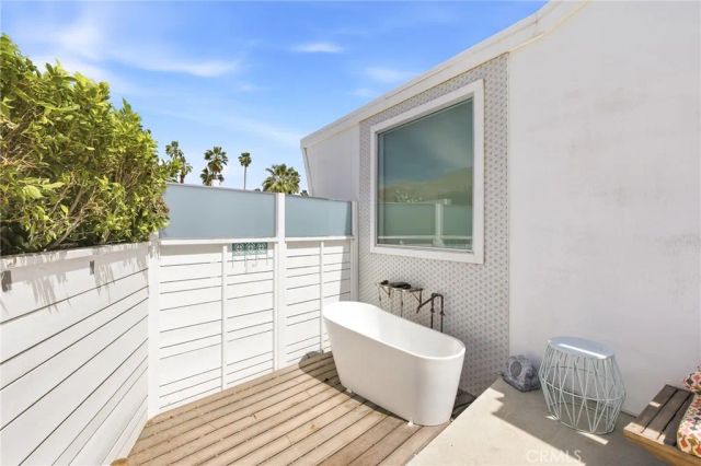 138 Hiawatha, Palm Springs, CA 92264