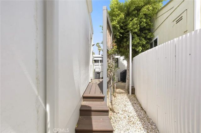 138 Hiawatha, Palm Springs, CA 92264