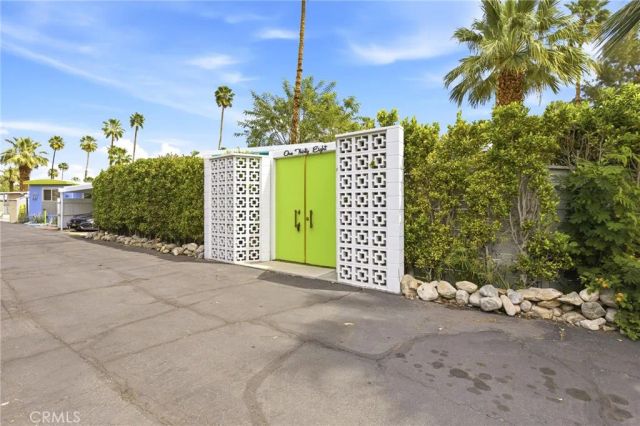 138 Hiawatha, Palm Springs, CA 92264