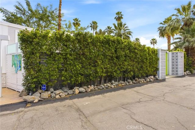138 Hiawatha, Palm Springs, CA 92264