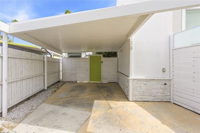 138 Hiawatha, Palm Springs, CA 92264