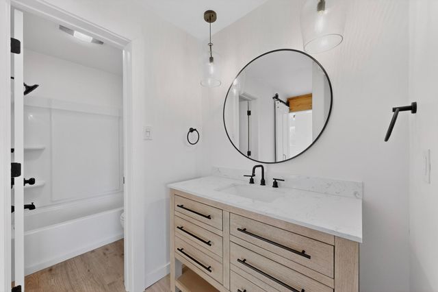 149 Calle Ojo Feliz X, Santa Fe, NM 87505