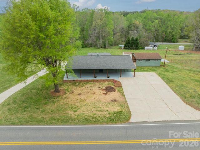 1410 Mays Chapel Church Road, Newton, NC 28658