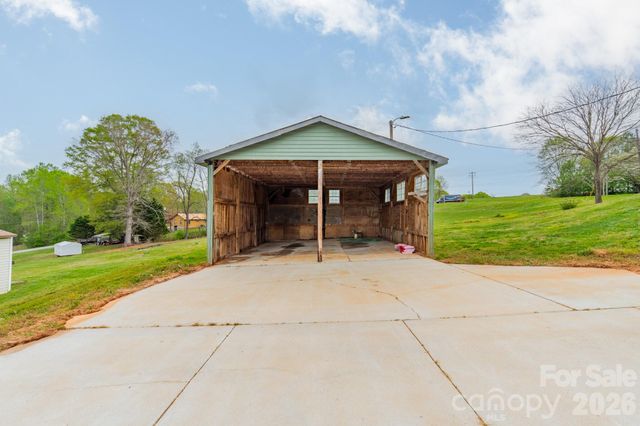1410 Mays Chapel Church Road, Newton, NC 28658