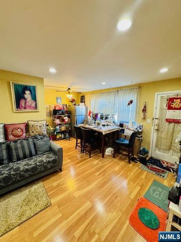 924 Stuyvesant Avenue E1, Irvington, NJ 07111