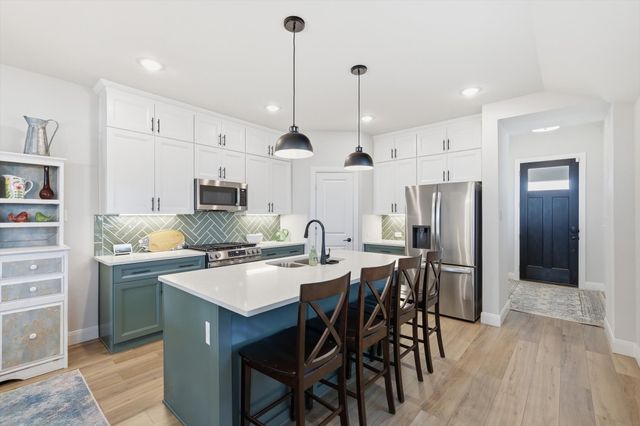 1018 Abigail Way, Midlothian, TX 76065