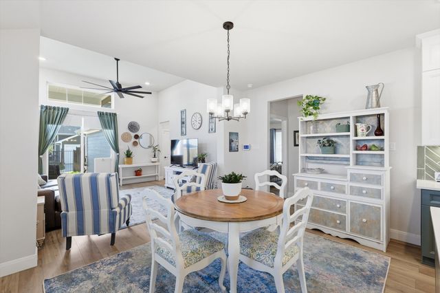 1018 Abigail Way, Midlothian, TX 76065