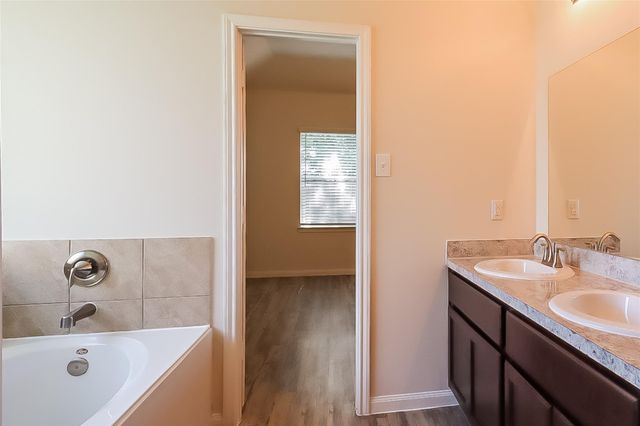 705 Fallow Lane, Alvin, TX 77511