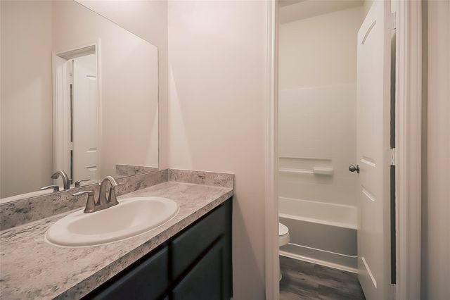 705 Fallow Lane, Alvin, TX 77511