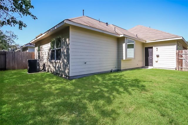 705 Fallow Lane, Alvin, TX 77511