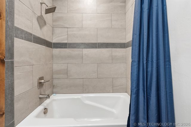 632 Susie Drive, Sulphur, OK 73086