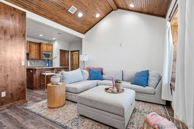 632 Susie Drive, Sulphur, OK 73086