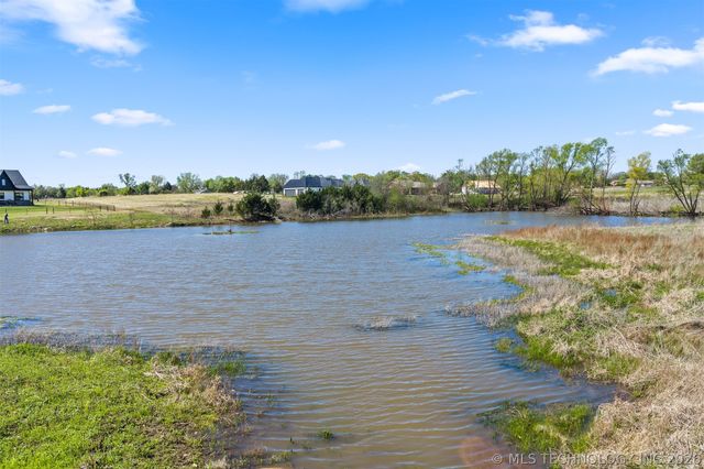 632 Susie Drive, Sulphur, OK 73086