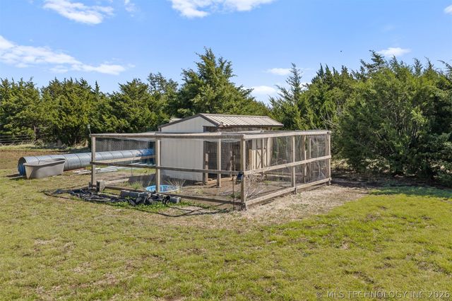 632 Susie Drive, Sulphur, OK 73086