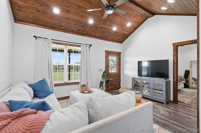 632 Susie Drive, Sulphur, OK 73086