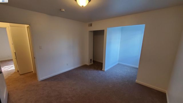 1210 Highland Blvd, Hayward, CA 94542