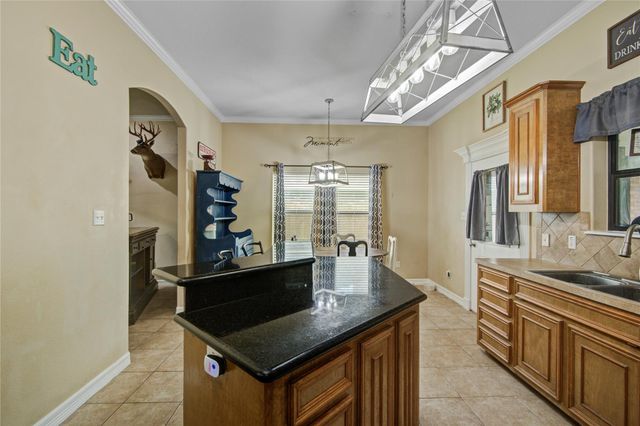 1000 Cardinal Drive, Richwood, TX 77566