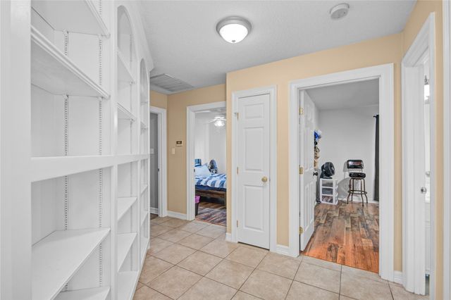 1000 Cardinal Drive, Richwood, TX 77566
